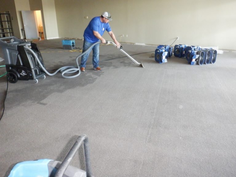 Storm damage contractor and repair service Utah